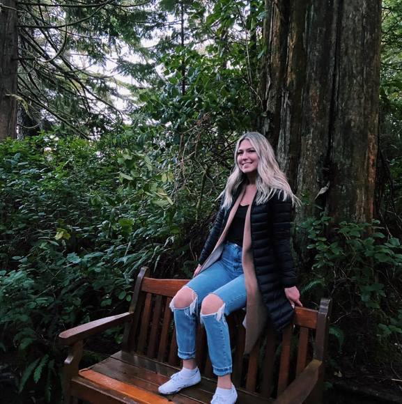 Meet your Posher, Jordyn - Picture 1 of 1